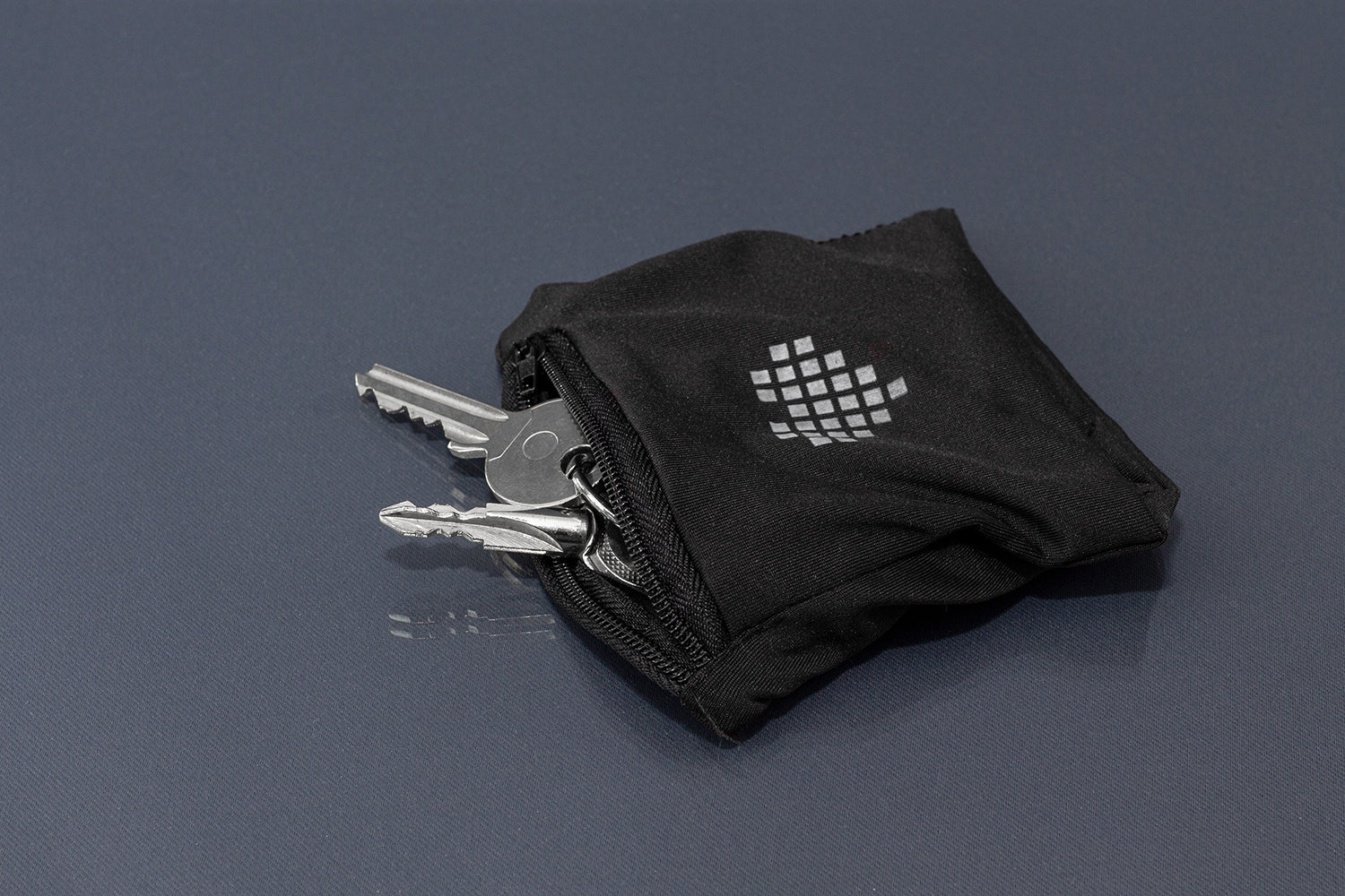 handgelenktasche_02_scaled