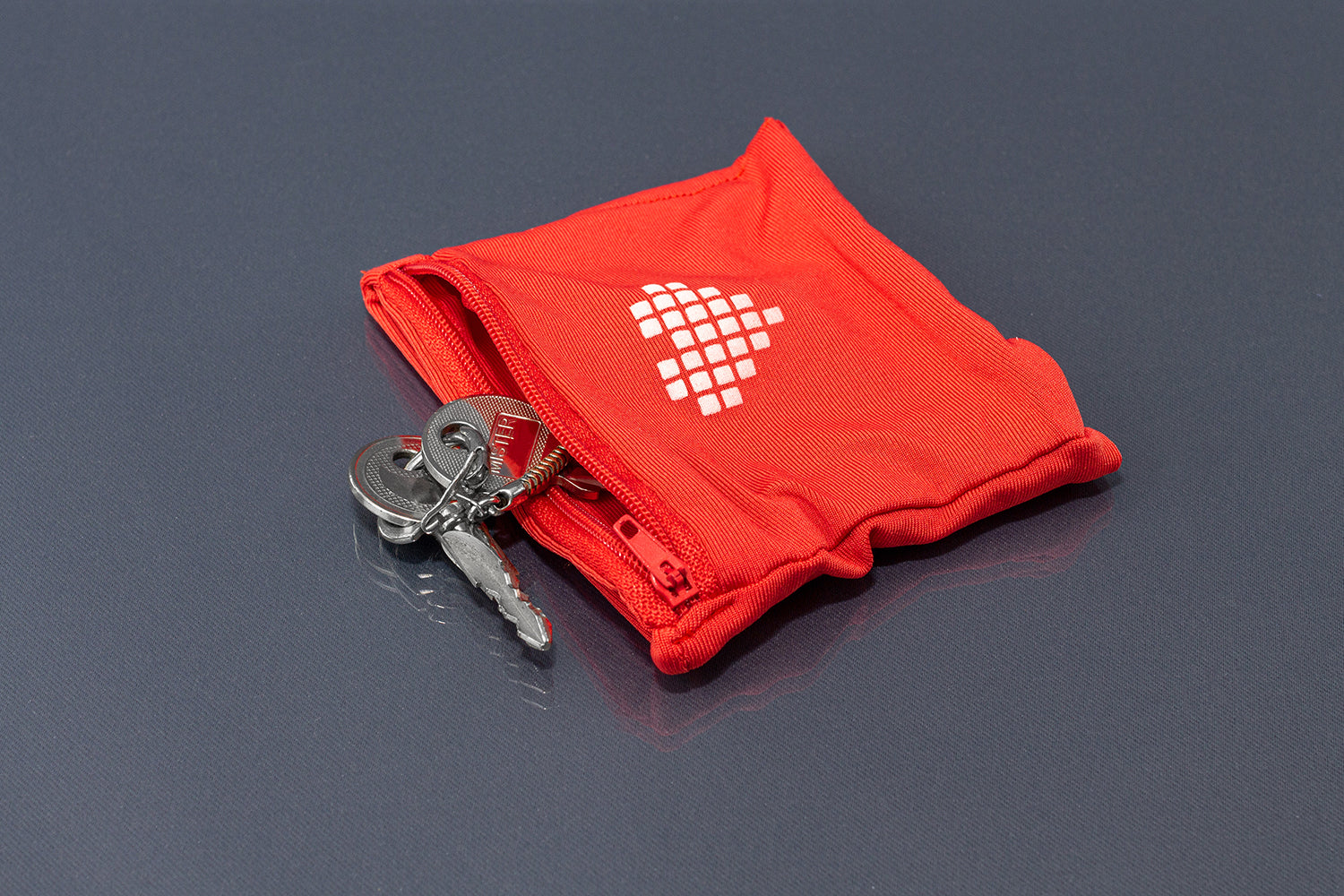 handgelenktasche_03_scaled